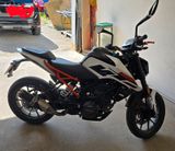 KTM Duke - KTM VON 81 BIS 125 CCM