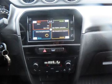 Fotografie 14 des Suzuki Vitara 1.4 S 4x4 LM `17 6-G Bluetooth