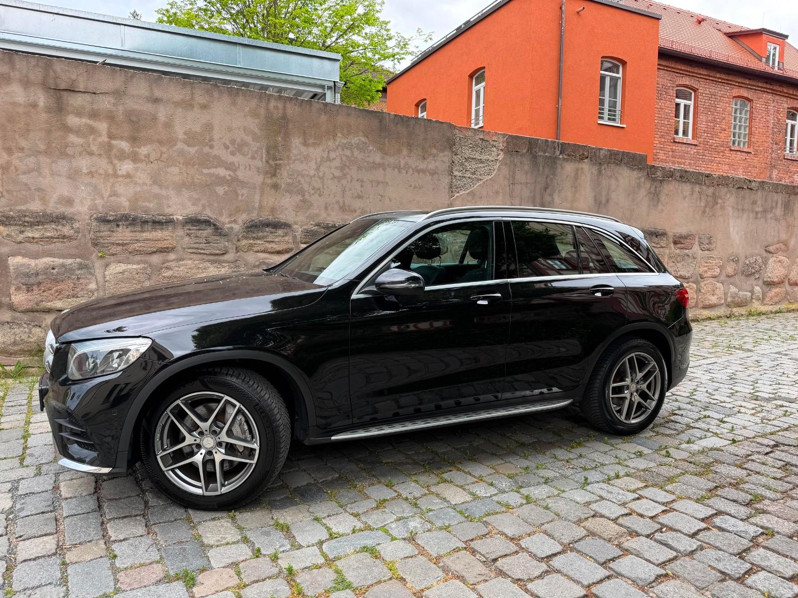 Mercedes-Benz GLC 250 d 4Matic AMG Pano LED AHK Bumester