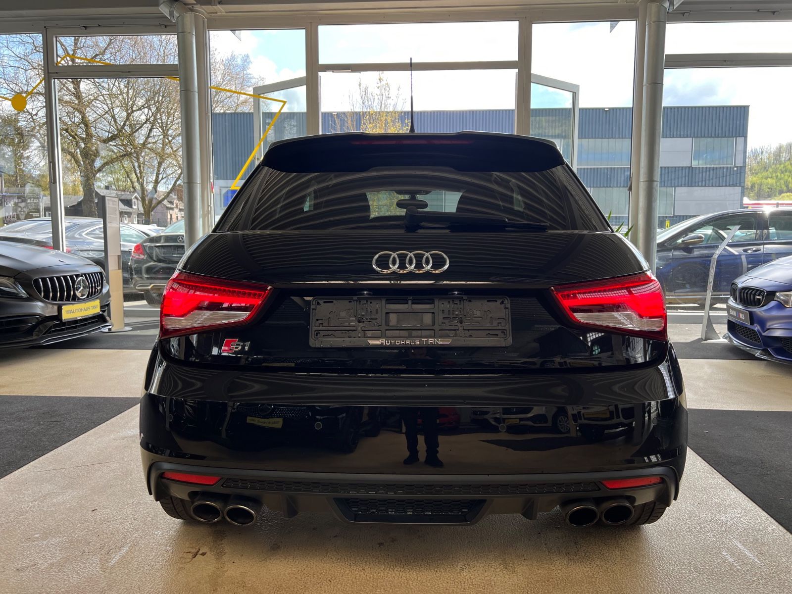 Fahrzeugabbildung Audi S1 Sportback 2.0 TFSI quattro *BI-COLOUR*