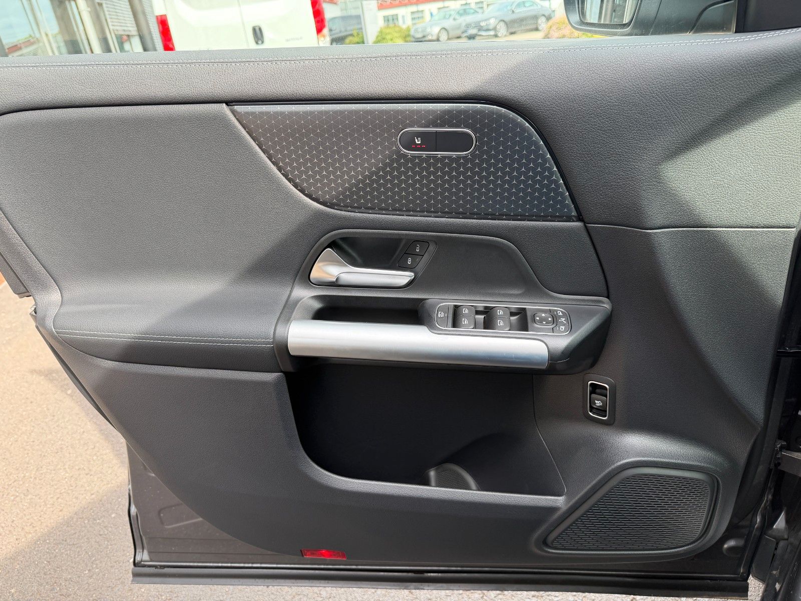 Fahrzeugabbildung Mercedes-Benz GLA 200 d Progressive AHK+TOTW+R-Kamera+Carplay