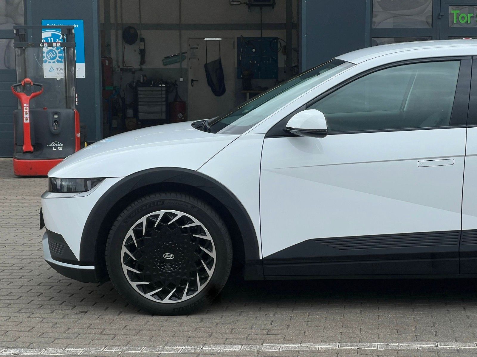 Fahrzeugabbildung Hyundai IONIQ 5 Techniq 168kW *RW507KM*Navi*ACC*BOSE*20"