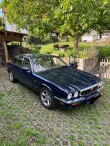 Jaguar XJ 8 - Jaguar XJ8 von privat