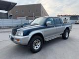 Mitsubishi L200 2.5 TDI 4WD Club Cab Pup. GLS Ta - gebrauchte Mitsubishi L200 aus dem Jahr 2002