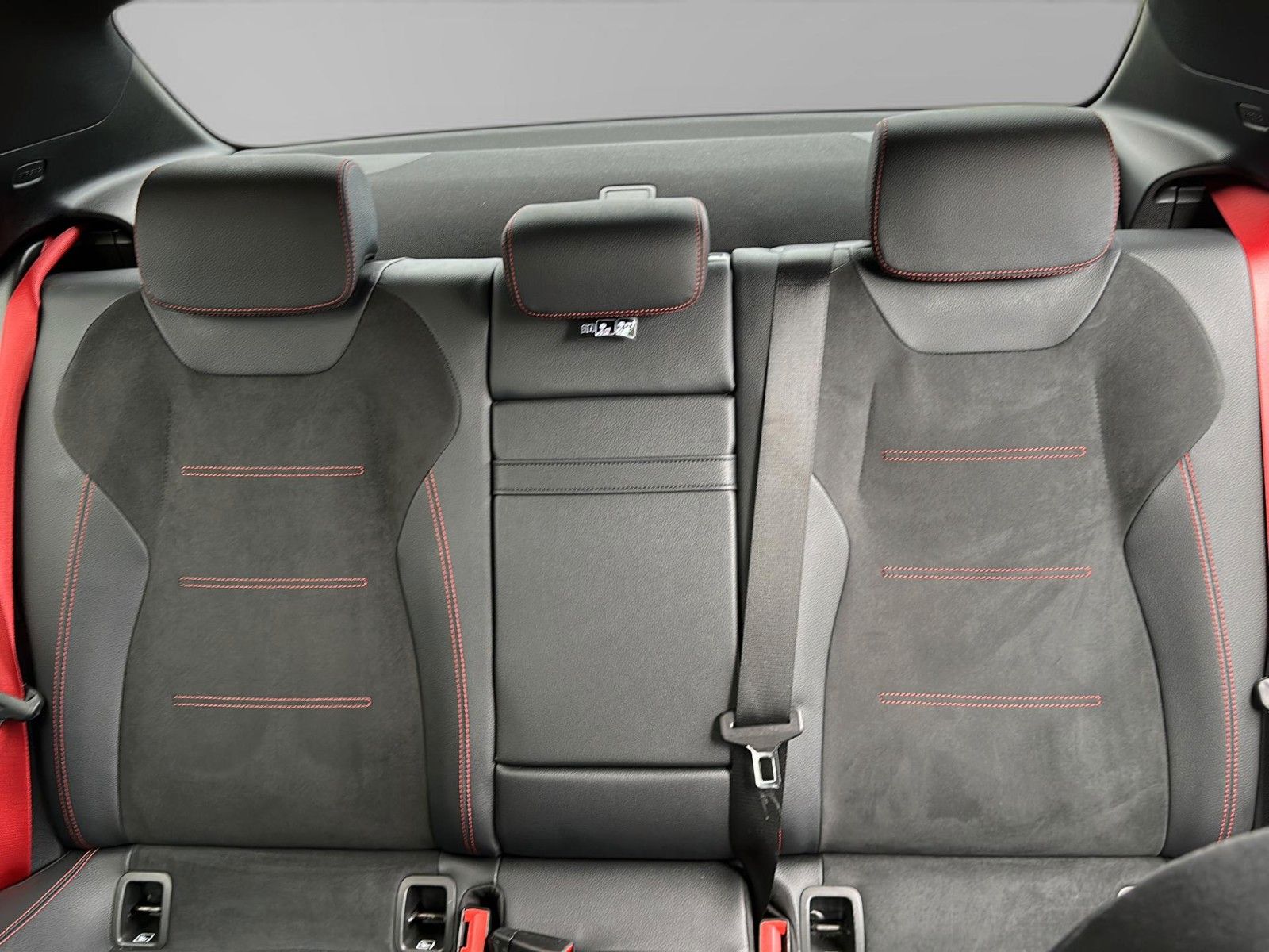 Mercedes-Benz A 35 AMG*4M*Multibea*Pano*Burmes*AeroDyn*NightP foto 24