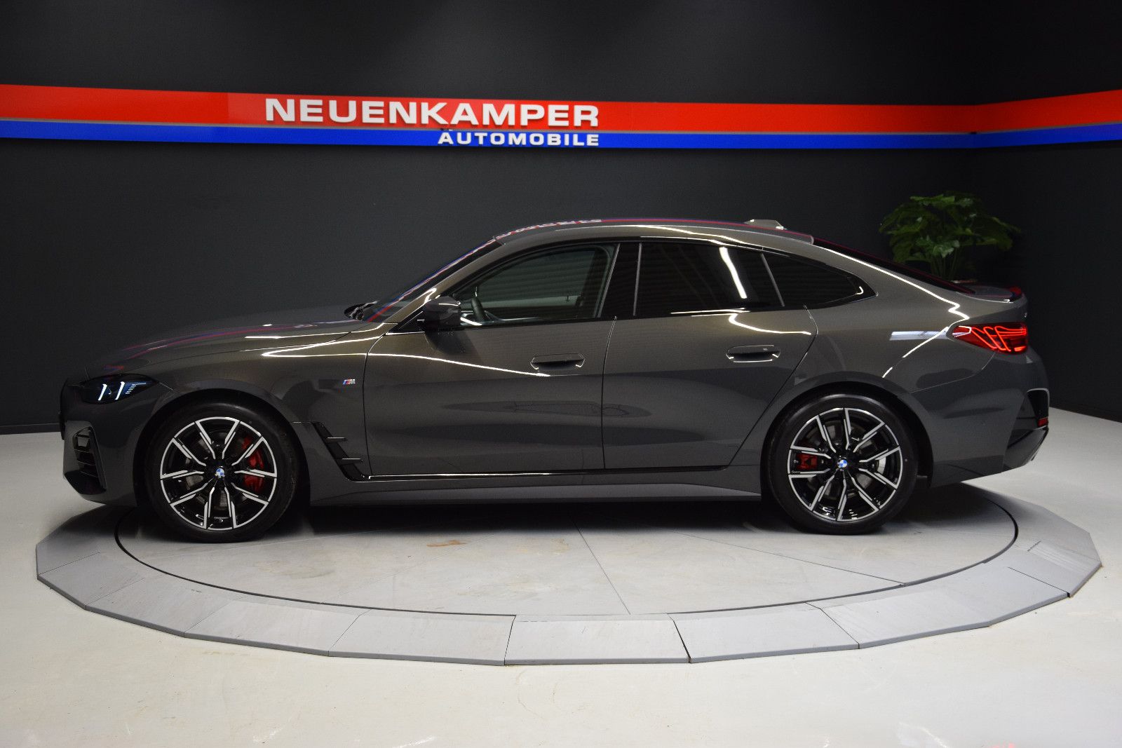 Fahrzeugabbildung BMW 420d Gran Coupé xDrive M sport HuD H&k ACC 360°