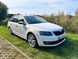Skoda Octavia III Combi 2.0 TDI DSG Elegance - 1. Hand - Skoda Octavia: Combi Elegance TDI
