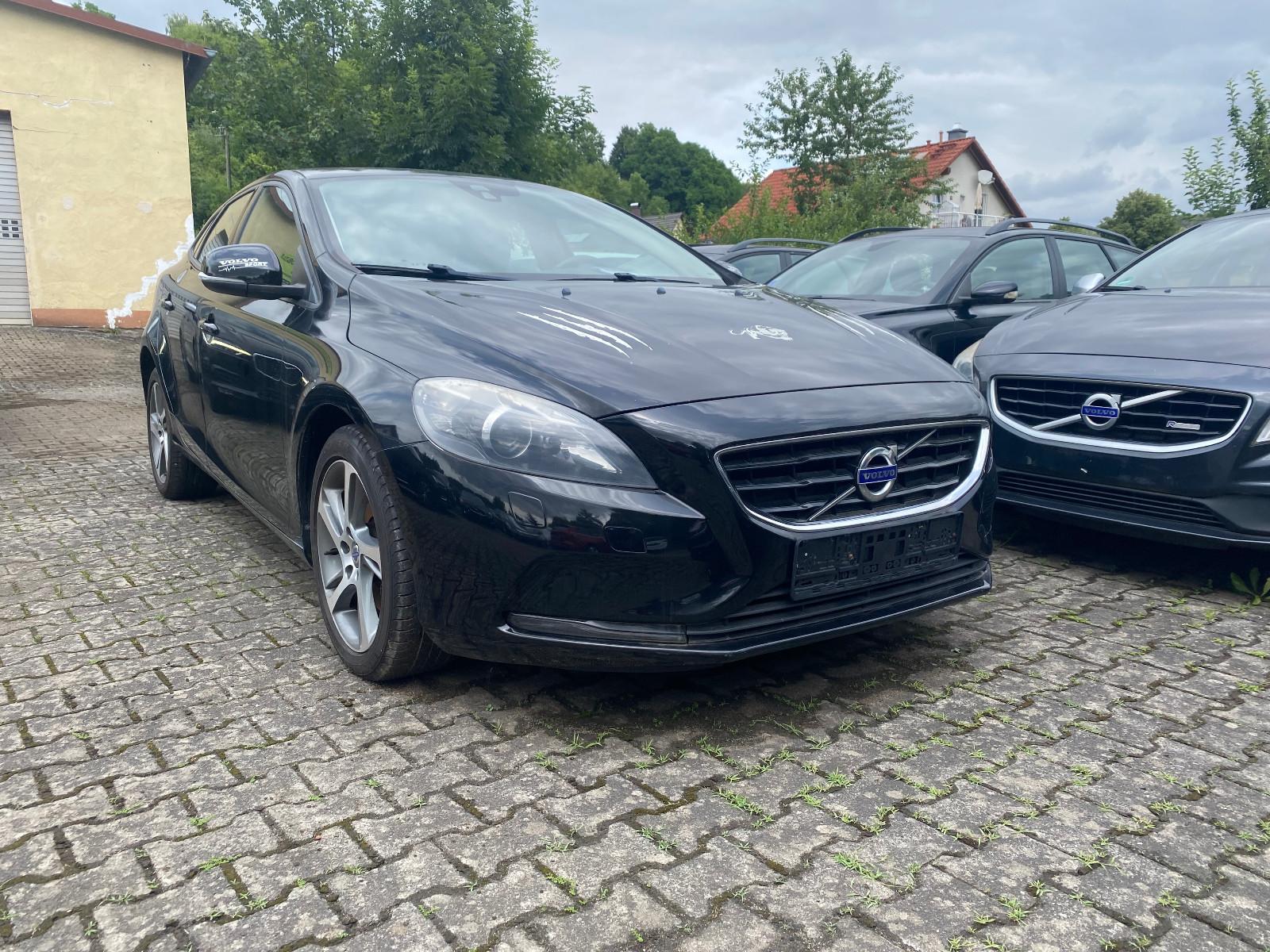 Volvo V40 You!