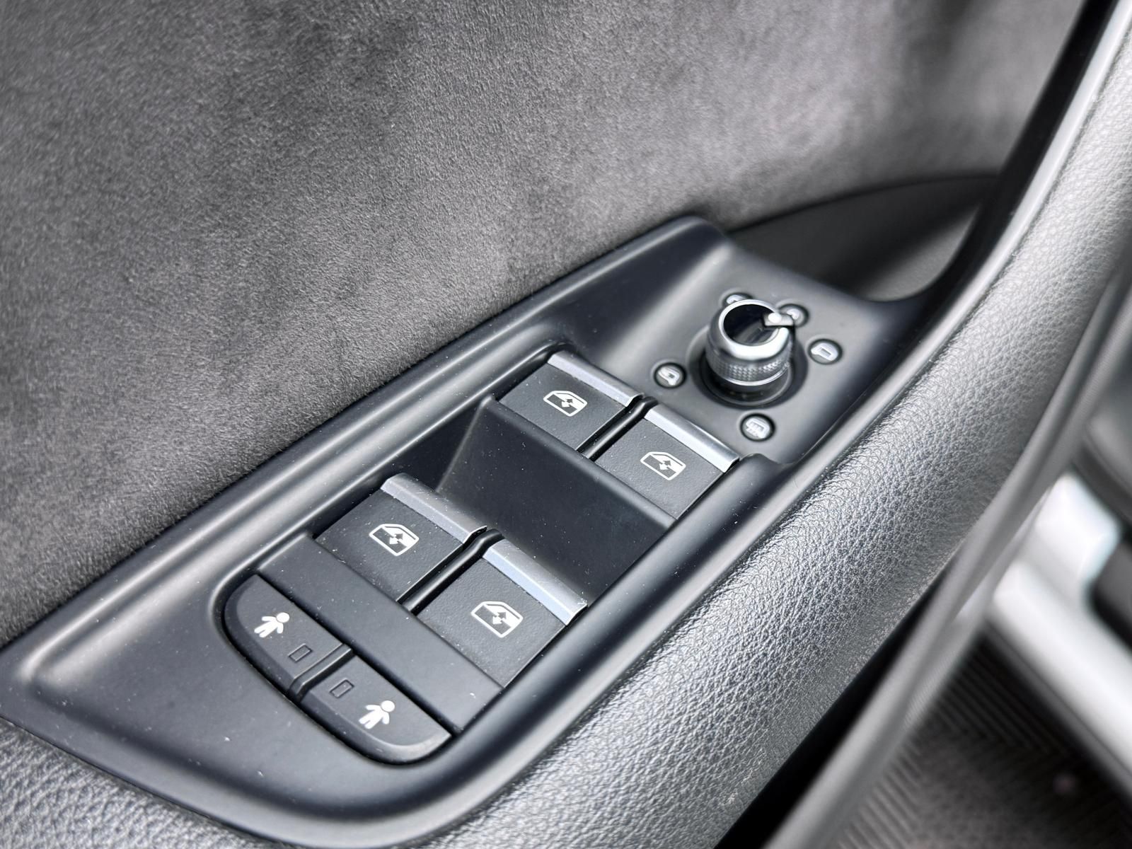Fahrzeugabbildung Audi 3.0 TDI QUA/S-LINE/PANO/ALLRADLENK/STHZ/LUFT/AHK
