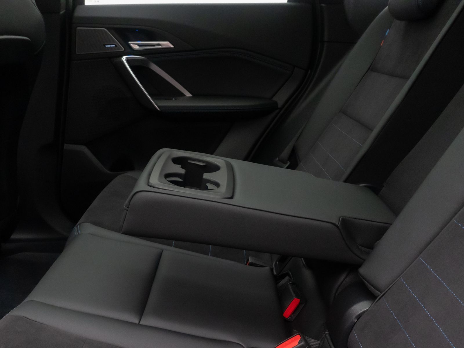 Fahrzeugabbildung BMW X1 xD25e M Sport DAB Kamera H/K Panorama 18Zoll