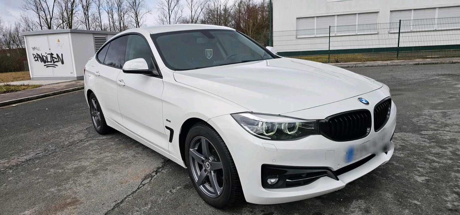 BMW 320