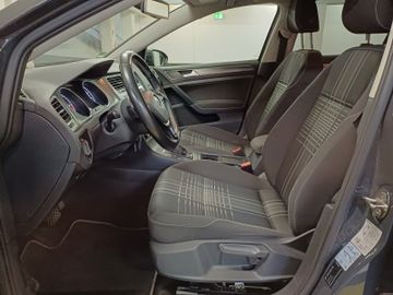 Volkswagen Golf - 7