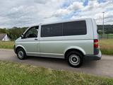 Volkswagen T5 Transporter Kasten-Kombi Kombi - Volkswagen T5 Transporter aus 2006