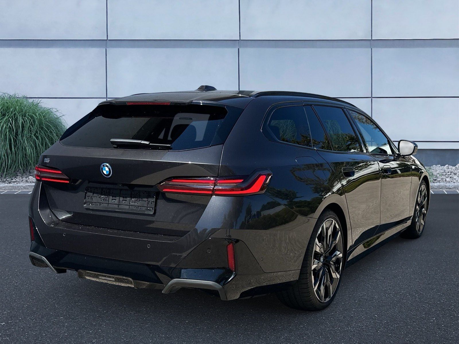 BMW i5 eDrive40 Touring M Sportpaket DAB LED AHK imagem 3
