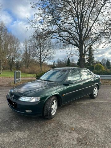 Opel Vectra aus 1 Hand 2 Jahre TÜV !!!