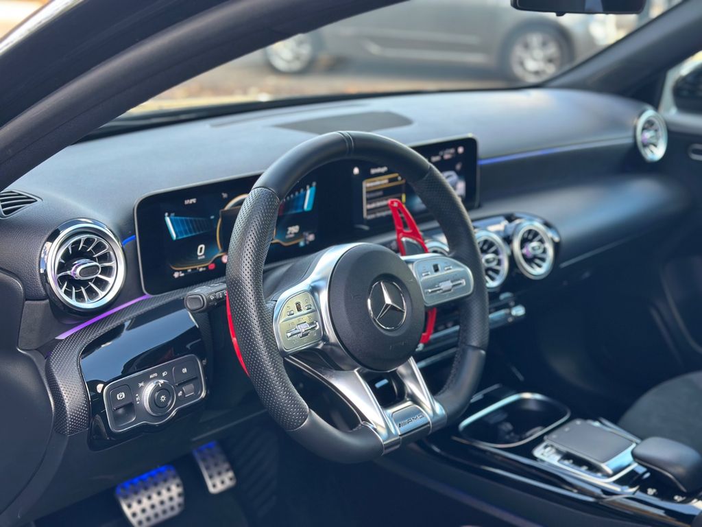 MERCEDES-BENZ A-Class 2019