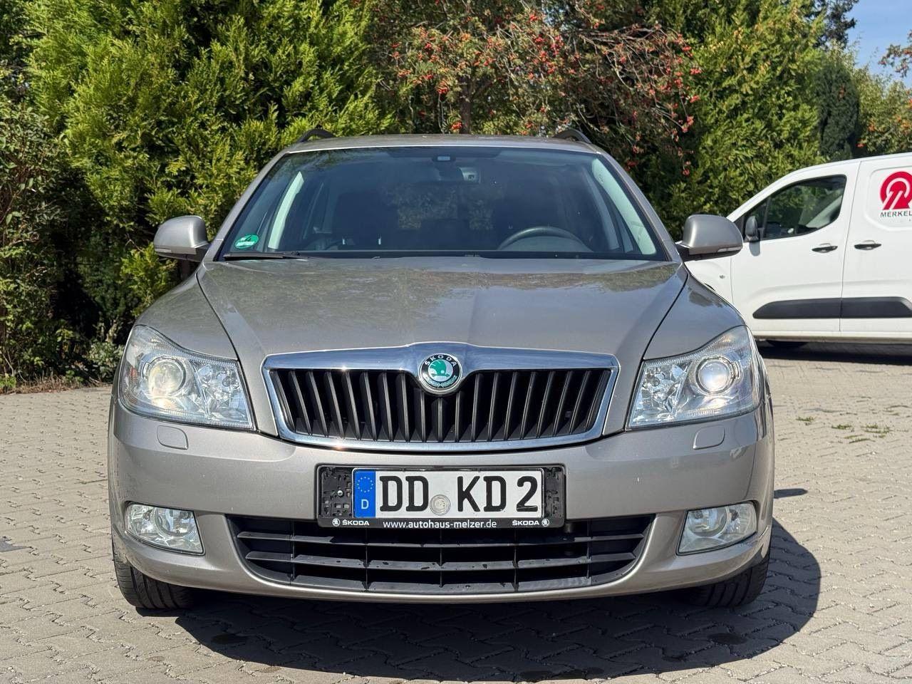 Skoda Octavia 2012 — photo 8
