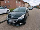 Peugeot 208 XY - Peugeot 208: Xy