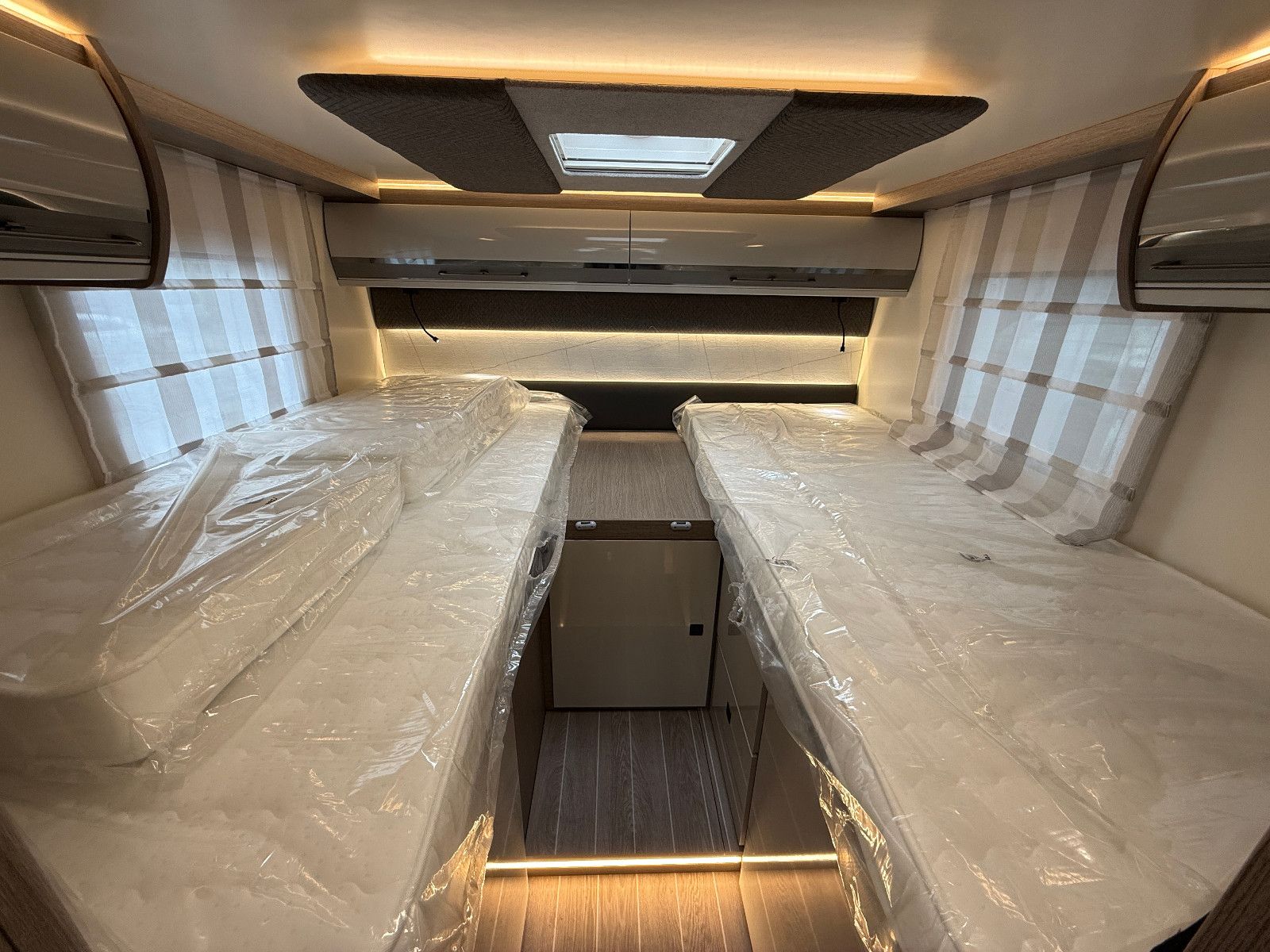 Fahrzeugabbildung Roller Team Zefiro 287 Integral - Modell 2026