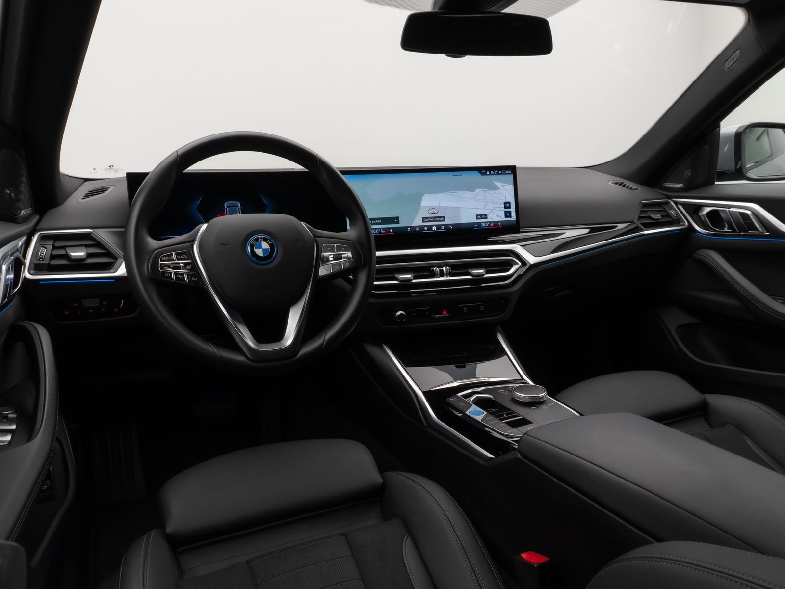 Fahrzeugabbildung BMW i4 eD40 Gran Coupé Kamera DAB H/K PDC Sport