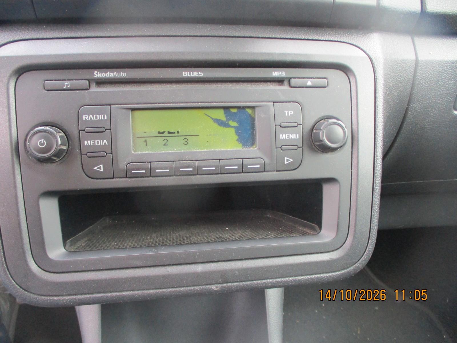 Skoda Fabia 2012 — photo 14