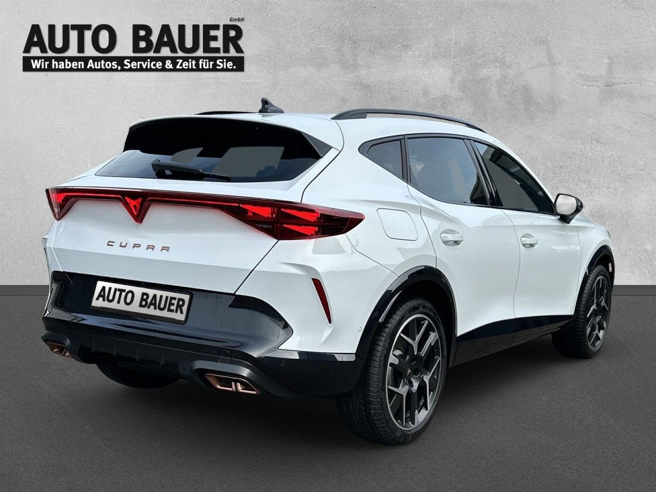 Fahrzeugabbildung CUPRA Formentor VZ 1.5 e-Hybrid 272 PS DSG - mit KI generiert/bearbeitet
