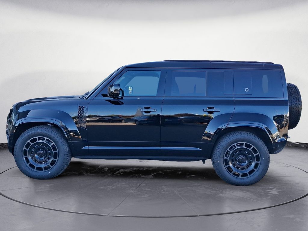 LAND-ROVER Defender 2026