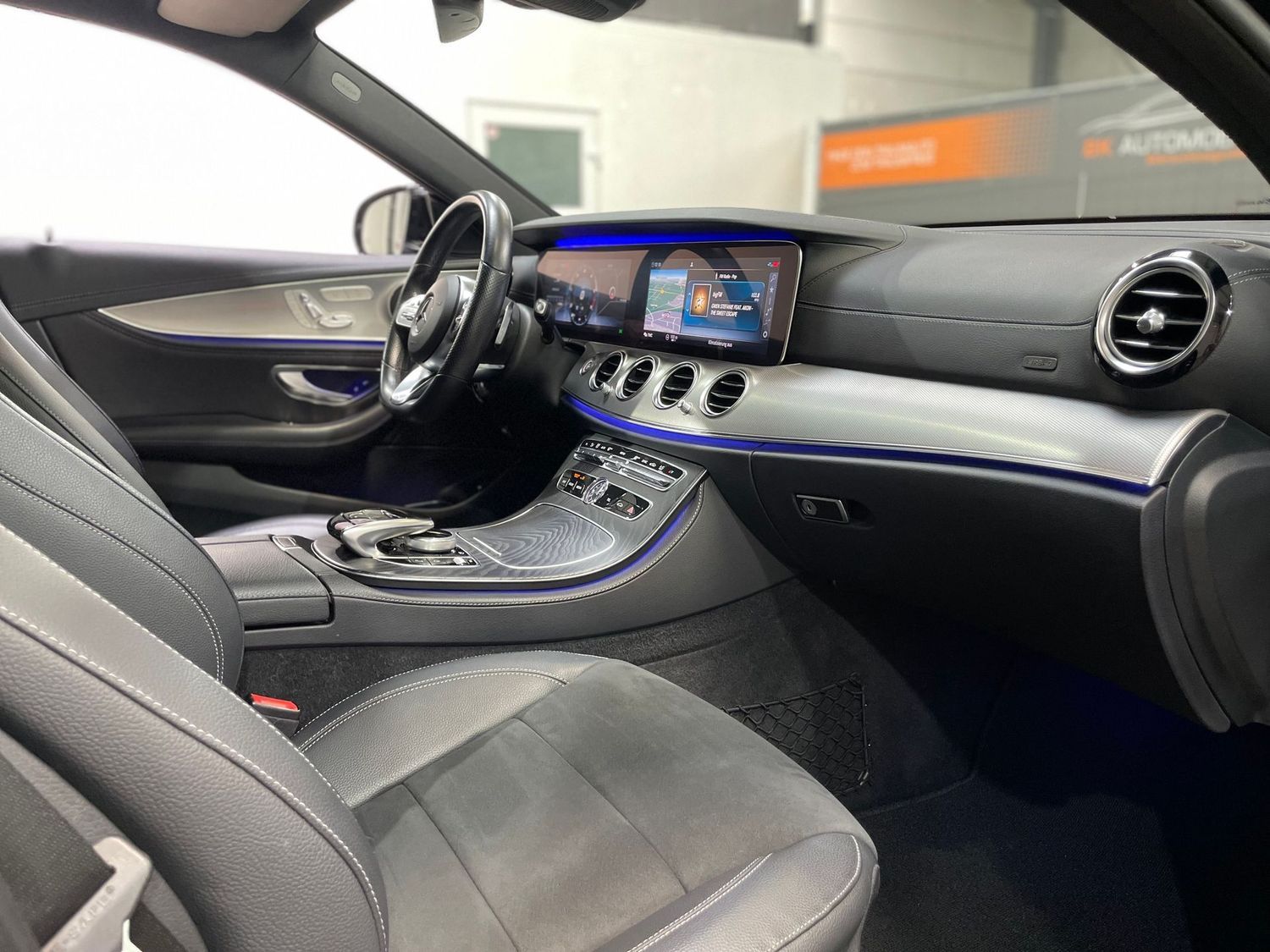 Fahrzeugabbildung Mercedes-Benz E 300 d AMG#Memory#Luft#360°#Alcantara#LED#ACC#S