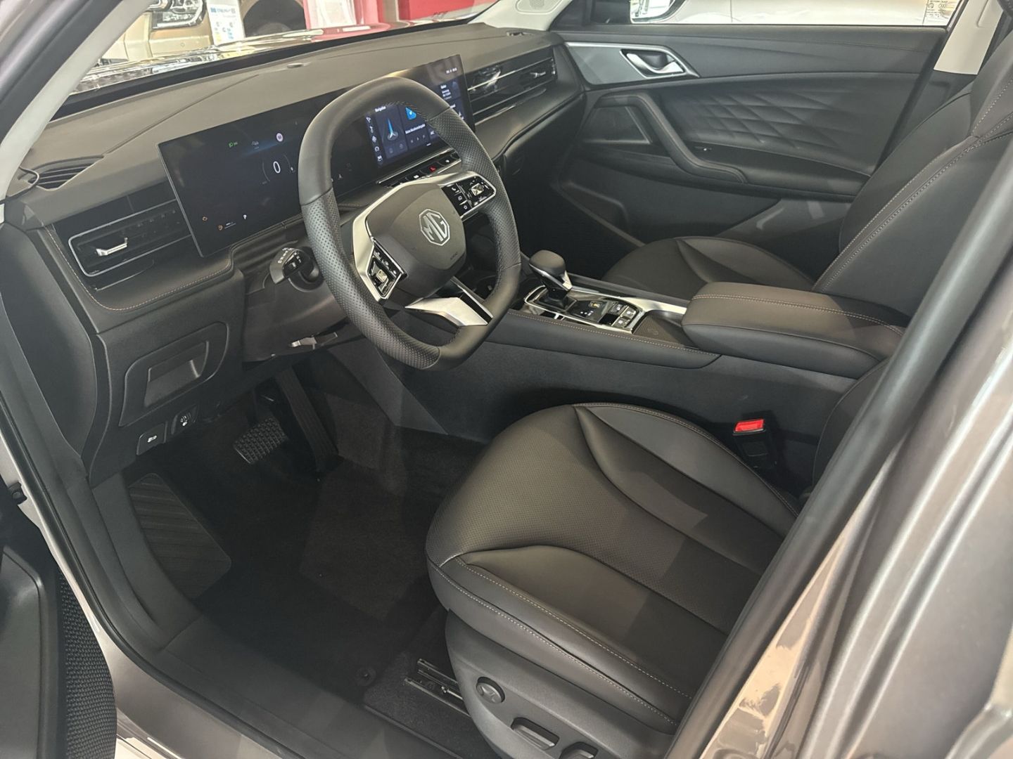 Fahrzeugabbildung MG HS Hybrid+ Luxury TOP FINANZ*  versch. Farben