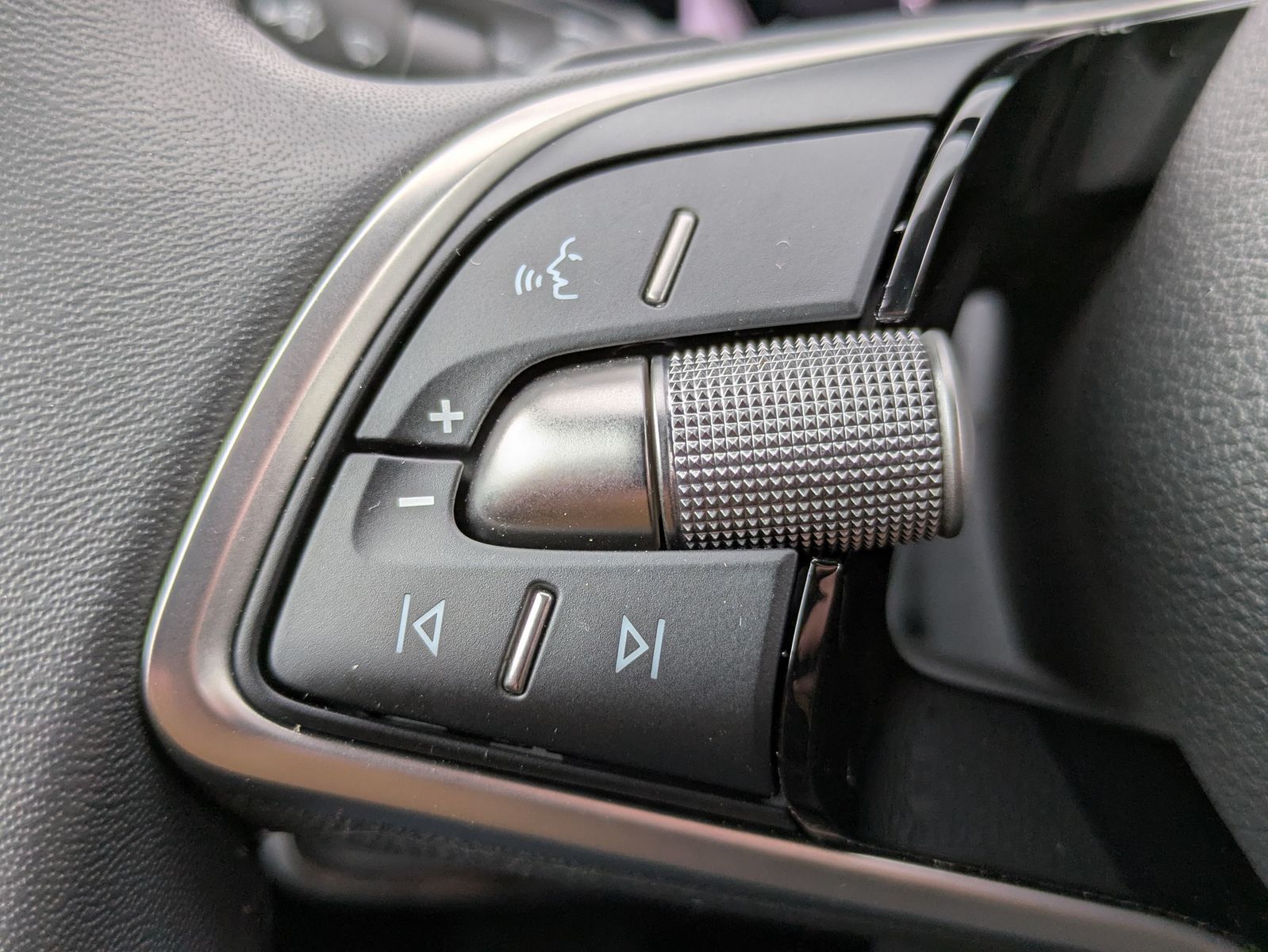 Fahrzeugabbildung SKODA Superb 2.0 TDI 4x4 Selection MATRIX*AHK*5J GAR.