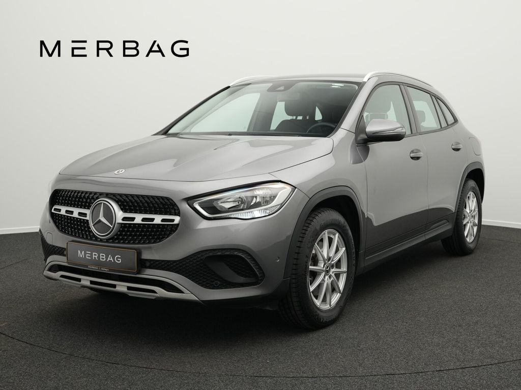 Image of Mercedes-Benz GLA 180