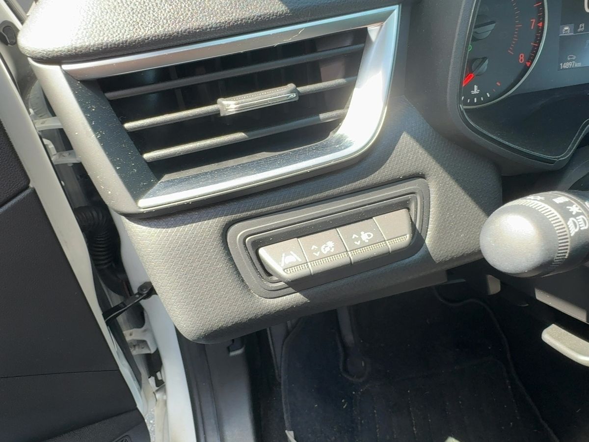 Fahrzeugabbildung Renault Clio Equilibre SCe 65 SHZ Klima 7" Touch