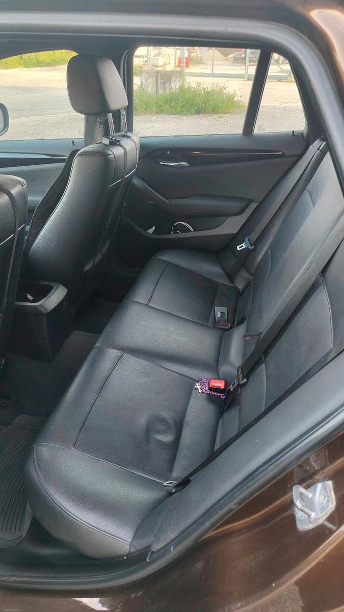 BMW X1 2010 — photo 9