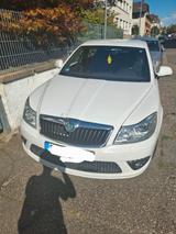 Skoda Octavia 2.0 TDI DSG RS RS - Skoda Octavia aus 2012 mit Diesel-Antrieb: Limousine