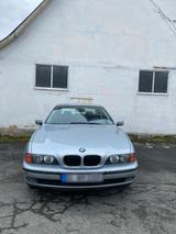 BMW E39 520i   mit neuer Zylinderkopfdich... - BMW 520 aus 1996: 520i