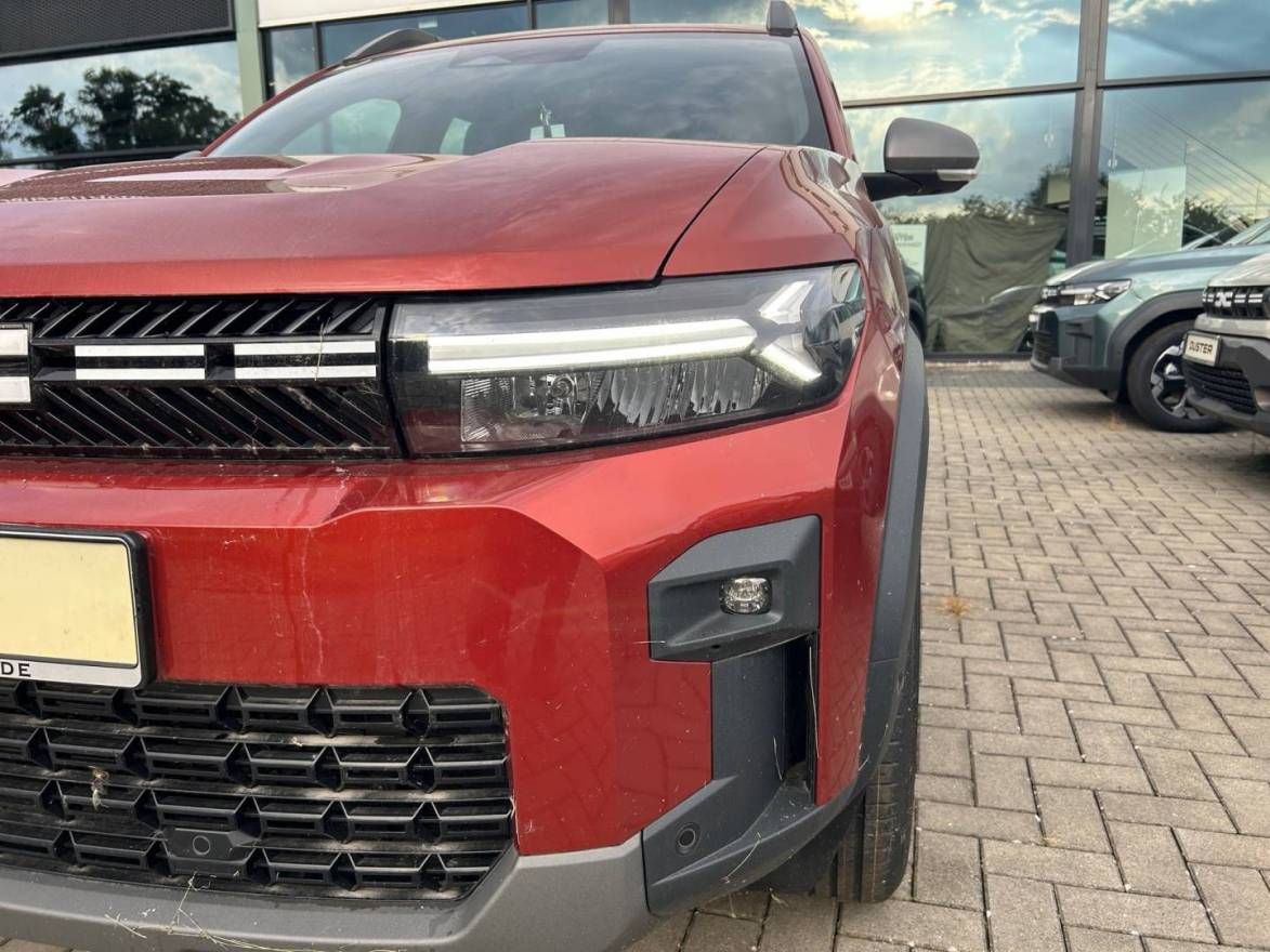 Fahrzeugabbildung Dacia Bigster Expression TCe 140