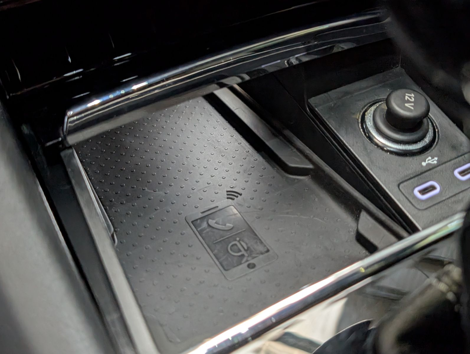 Fahrzeugabbildung SKODA Karoq 2.0 TDI DSG Sportline 4x4 ACC LED Cam AHK