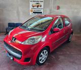 Peugeot 107 1.0 68CV 5p. Allure - gebrauchte Peugeot 107 aus dem Jahr 2011