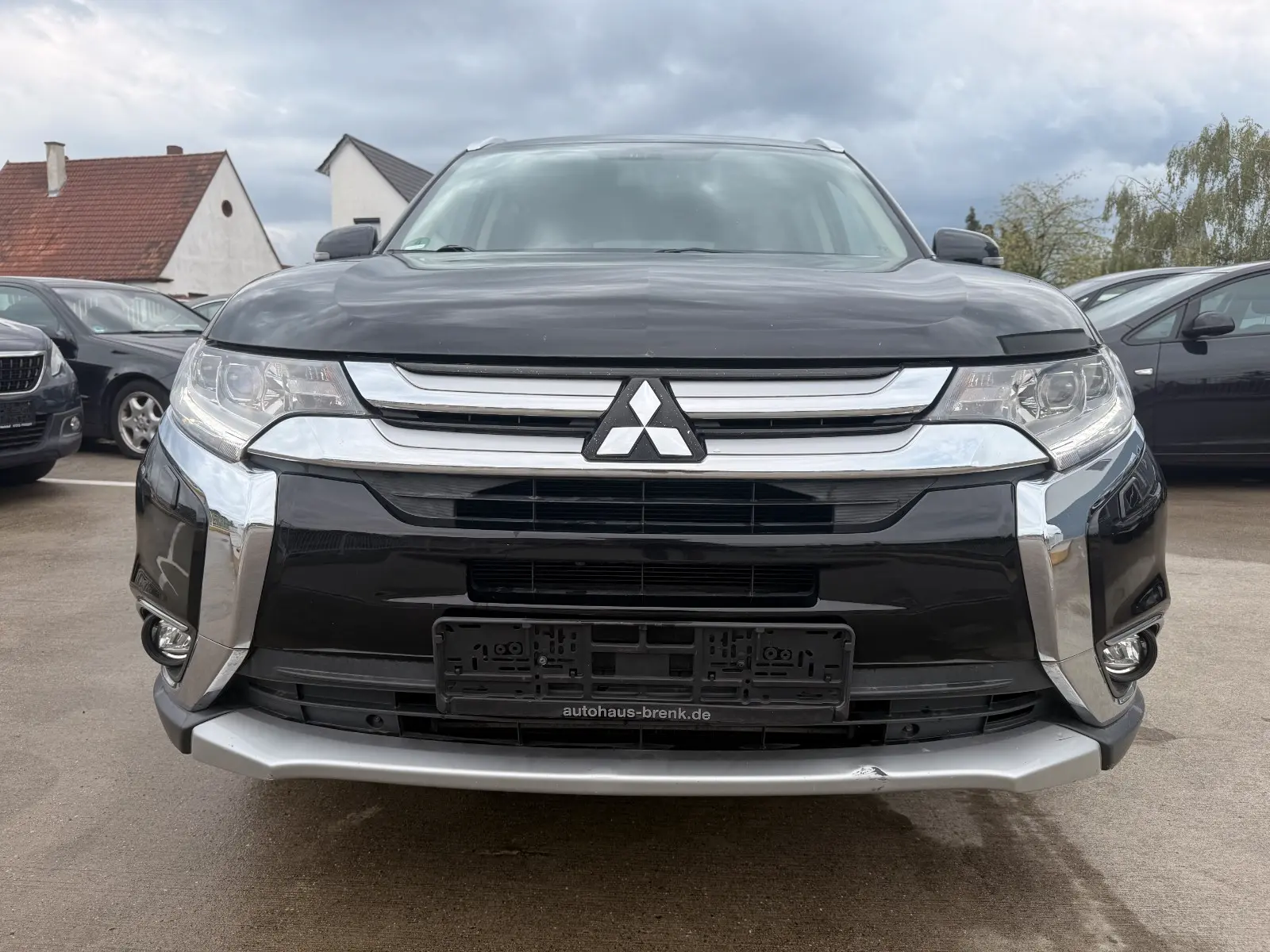 Mitsubishi Outlander Edition 100+ 4WD / Automatik/KAM/LHZ