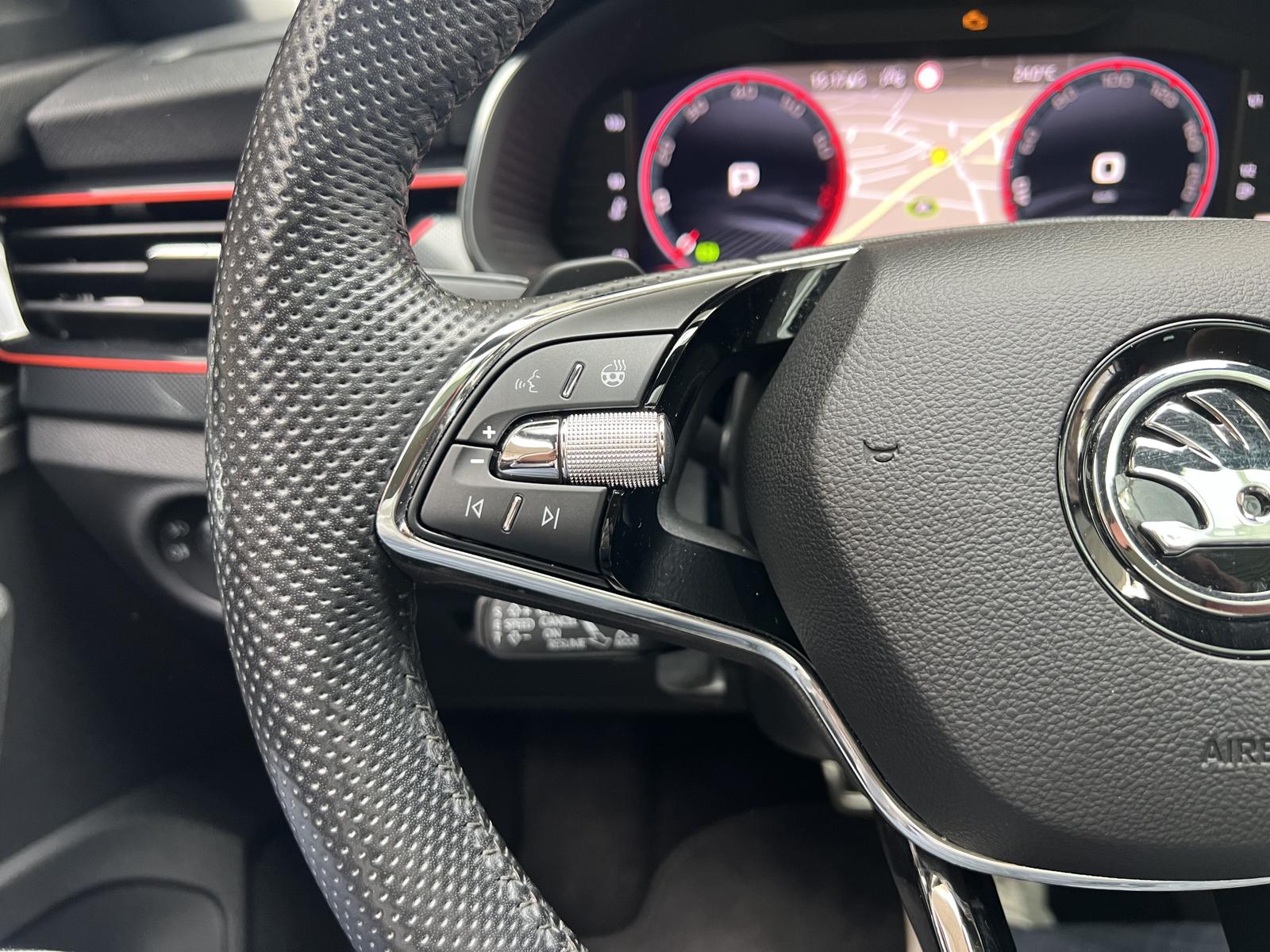 Skoda Scala 1.5 TSI Monte Carlo Panorama PDC SmartLink