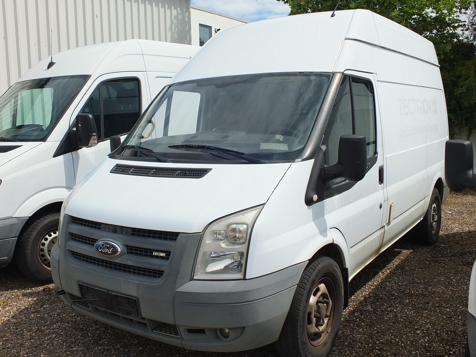 Ford Transit FT 350 M LKW mit Werkstatteinbauten