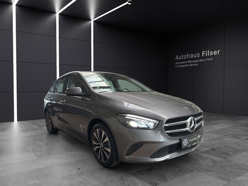 Mercedes-Benz B 220