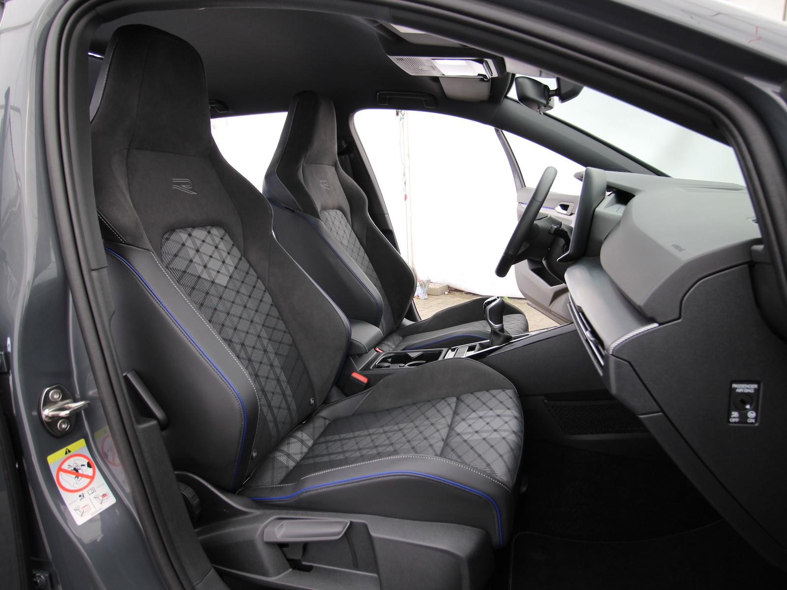 Volkswagen Golf VIII Variant 1.5 TSI R-Line LED+KAMERA+ACC, миниатюра 23
