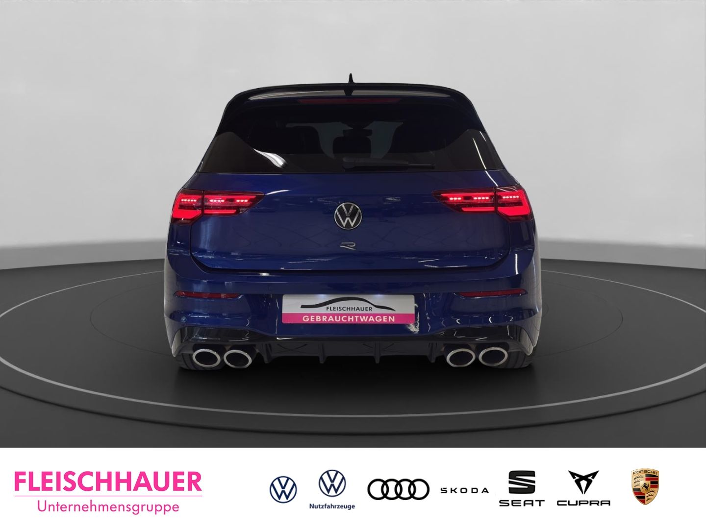 Volkswagen Golf VIII R 2.0 TSI 4M Matrix Navi Pano 270km h foto 7