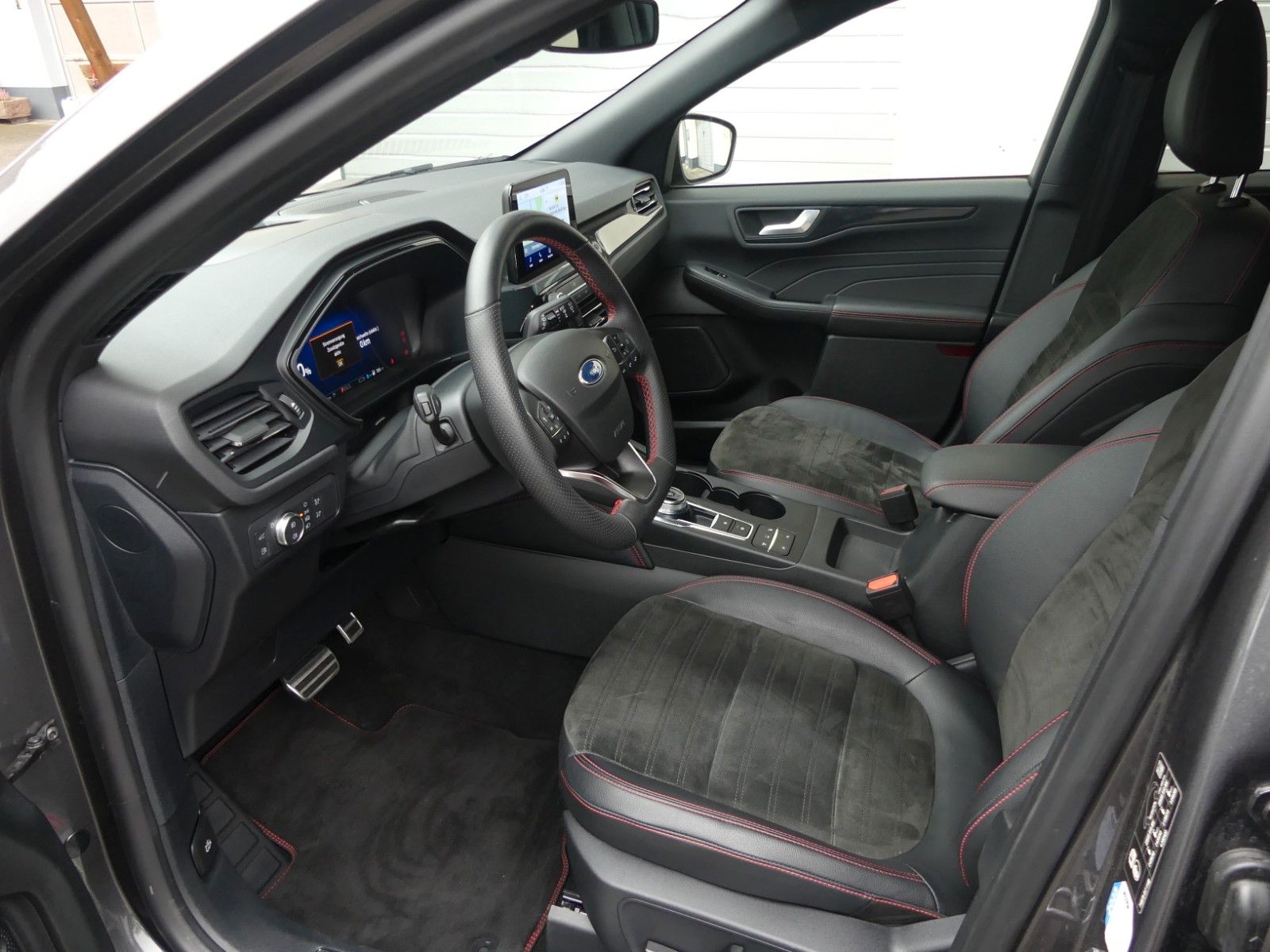 Fahrzeugabbildung Ford Kuga Plug-In Hybrid ST-Line X