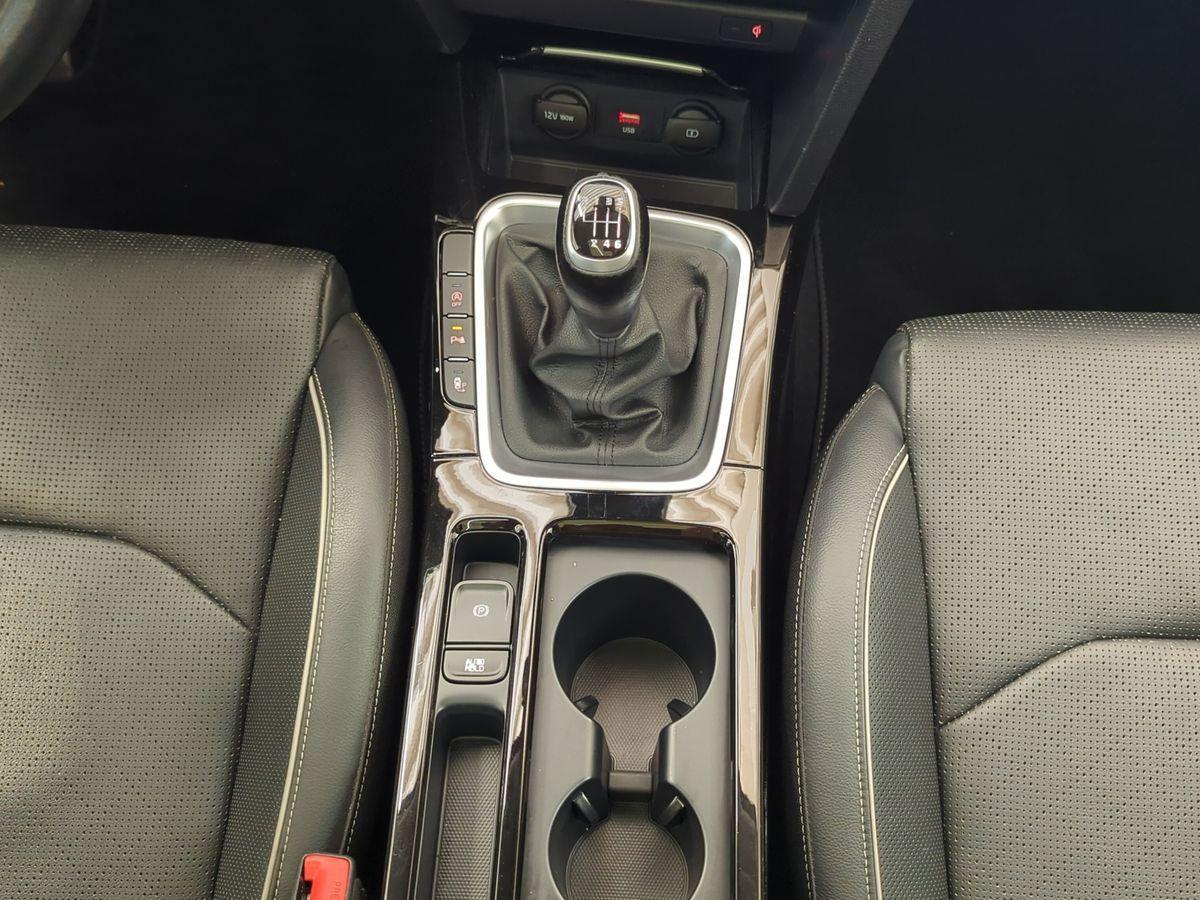 Kia XCEED 1.4T PLATINUM PANO-DACH+LEDER+NAVI+KAMERA+