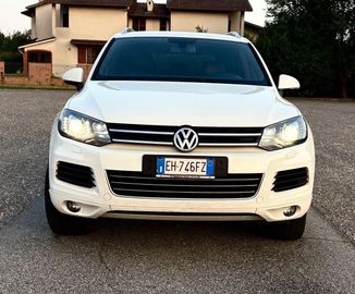 Volkswagen Touareg - 2