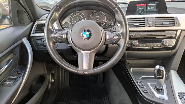 320i Touring  xDrive Advantage *AHK*LED*Panoram.