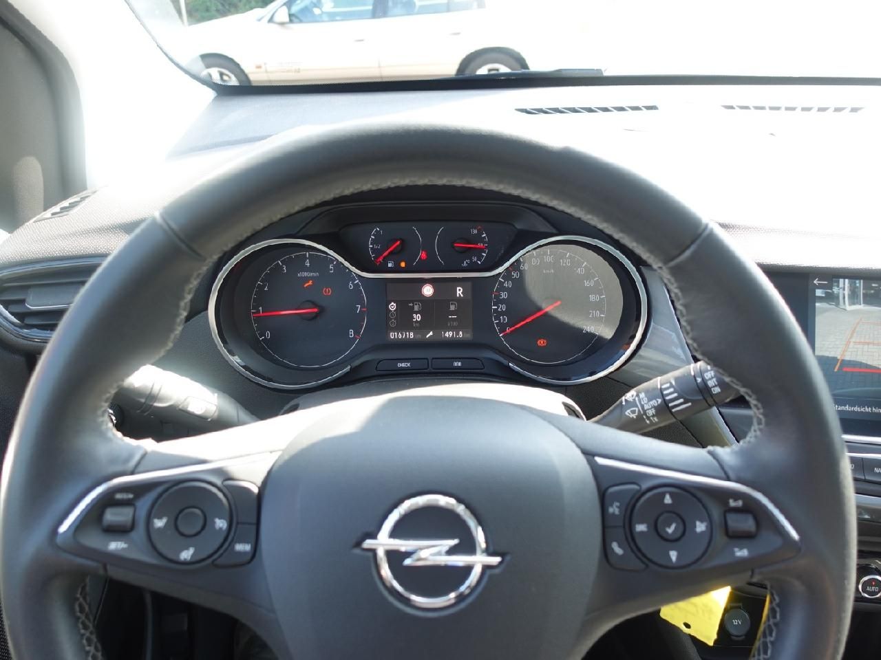 Fahrzeugabbildung Opel Crossland 1,2 Elegance Automatik
