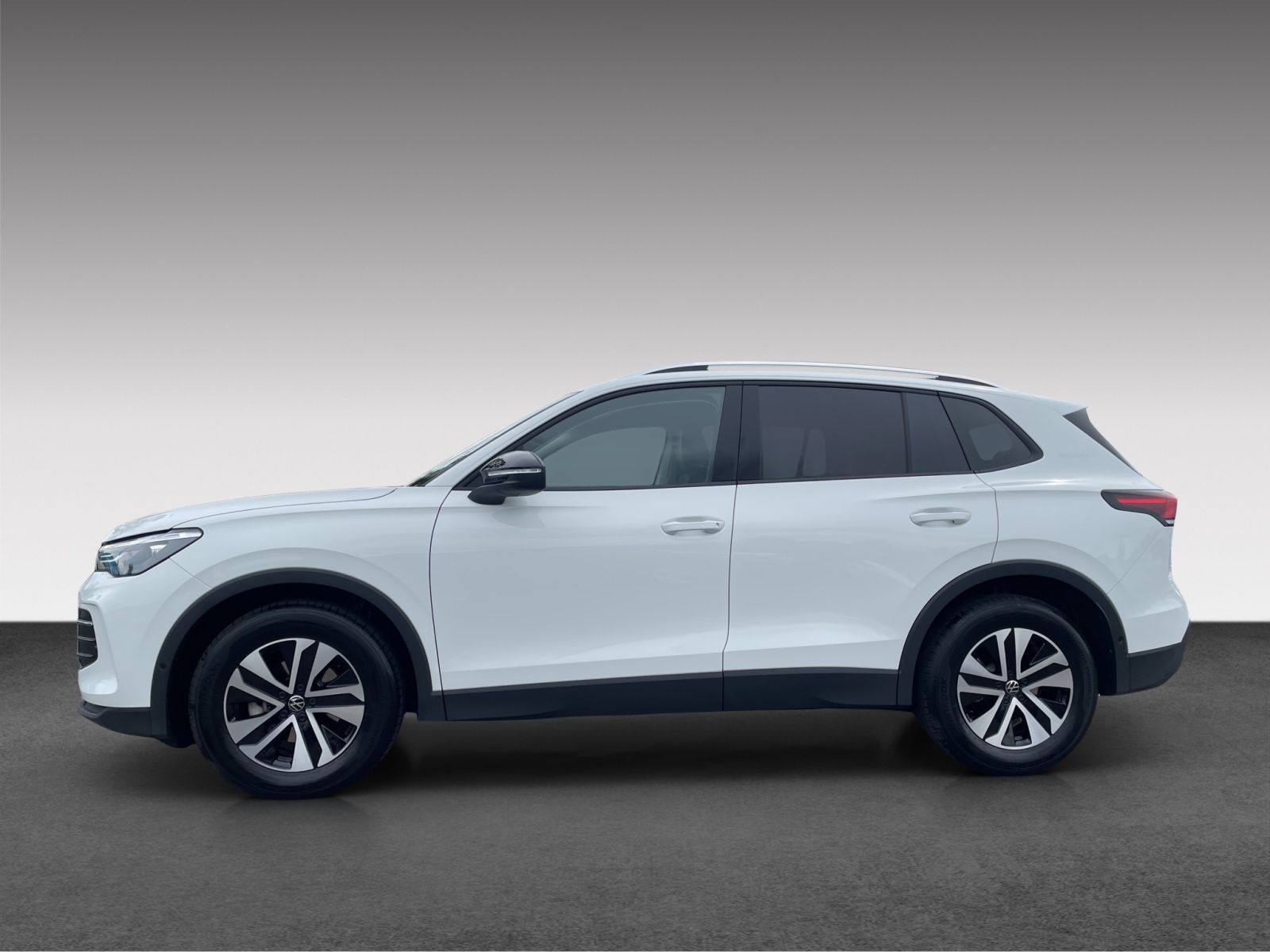 Volkswagen Tiguan 1.5 eTSI 7-Gang DSG Energy AHK DAB+ imagem 3